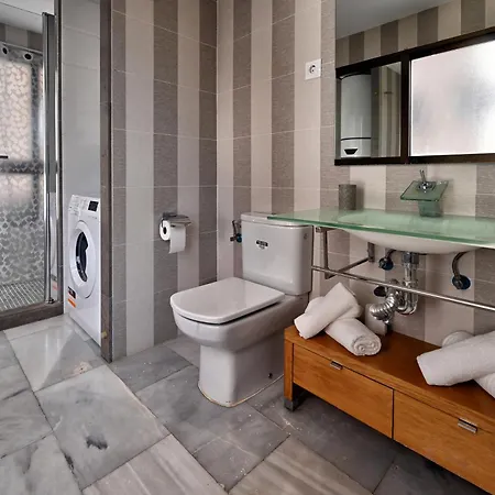 Rent4 La Malagueta 2 아파트